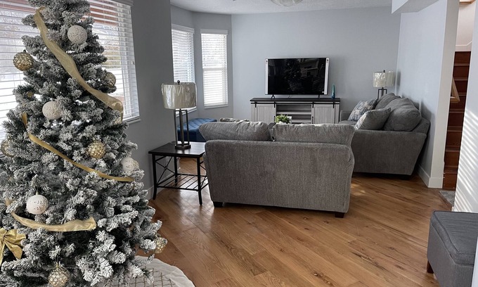 West Jordan House | Home Away From Home/Has Everything you NEED/Spacious and Clean/Friendly Host