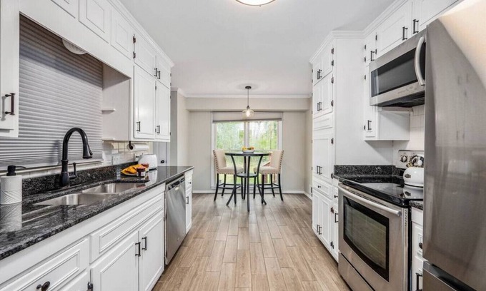 Macon House | Home Away From Home · Where Luxury Meets Comfort