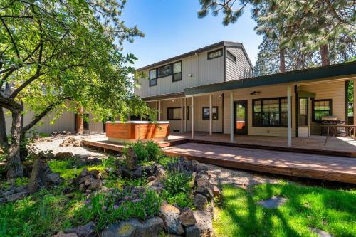 Southern Crossing House | Home Base Bikehikefishhot Tubgame Roomslps 8
