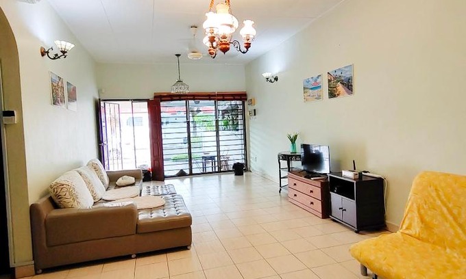 Kampung Sungai Nibong House | Home in Gelugor / Near to Queensbay / Bayan Lepas.