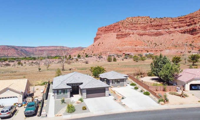 Kanab House | Home in Kanab Near Zion & Bryce! Private hot tub!