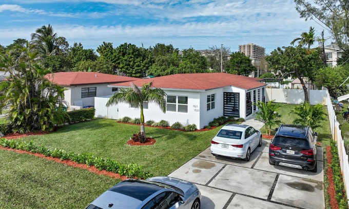 North Miami House | Home in Miami !