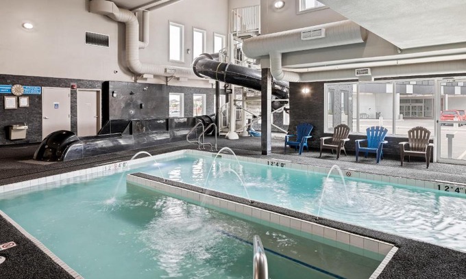 Stonebridge Hotel | Home Inn & Suites Saskatoon South