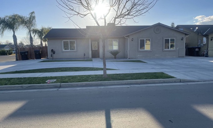 Visalia House | Home near central Visalia