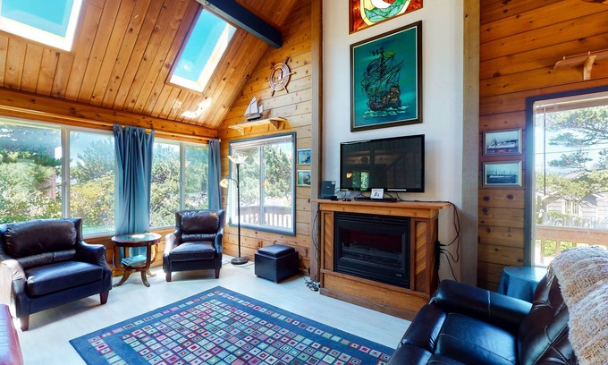 Rockaway Beach House | Home near the ocean with beach access, washer/dryer, decks - two dogs welcome