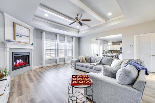 Bentonville House | Home on the Hill 8 Mi to Bentonville City Square