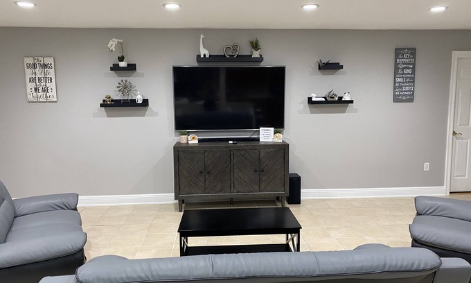 Braithwaite House | Home sweet home near New Orleans, 5BR & 11 beds