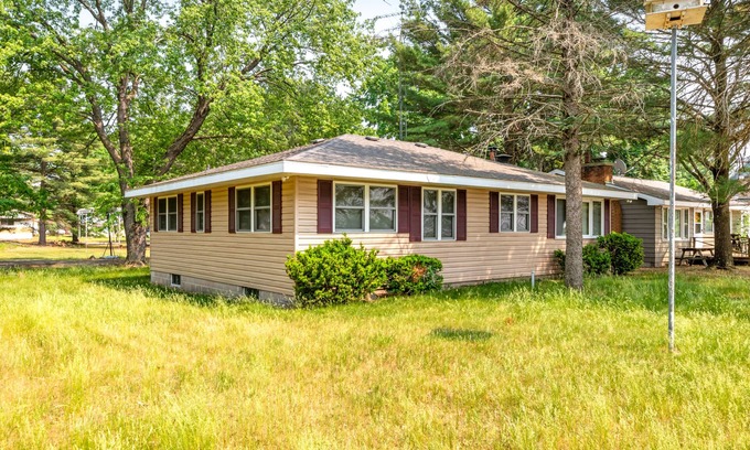 Friendship House | Home with game room, fireplace, & amazing views - dog-friendly
