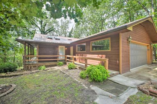 Arrow Point House | Home with Large Deck on Table Rock Lake!