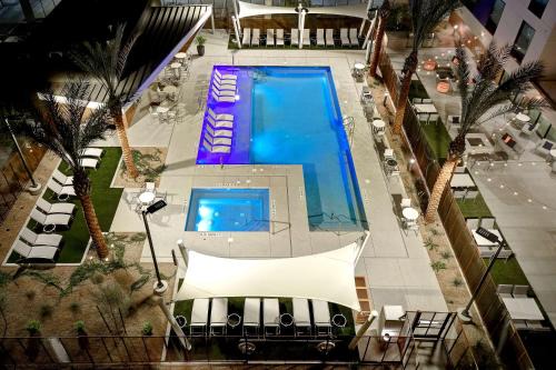 Las Vegas Hotel | Home2 Suites by Hilton Las Vegas Convention Center - No Resort Fee