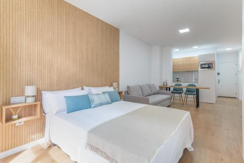 Las Palmas de Gran Canaria Apartment | Home2Book Modern Studio in Las Palmas