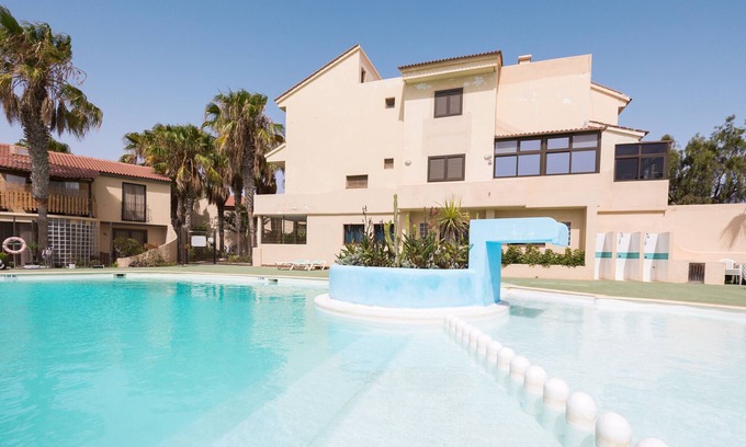 Parque Holandes Apartment | Home2Book Comfy Casa Claudia, Pool&Terrace