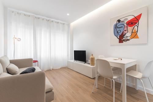 La Garita Apartment | Home2Book Comfy & Chic Apartment near the Beach