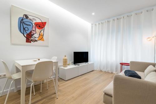 La Garita Apartment | Home2Book Cozy & Chic Apartment near the Beach