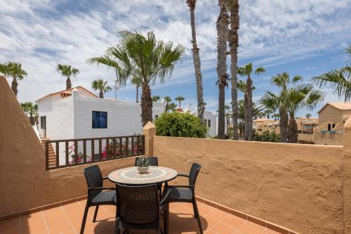 Corralejo Apartment | Home2Book Duna Sunset Apartment, Pool & Terrace