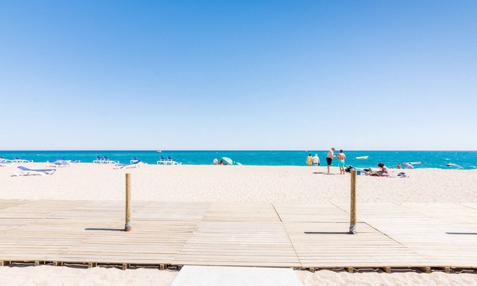Santa Susanna Villa | HomeHolidaysRentals Albi - Costa Barcelona