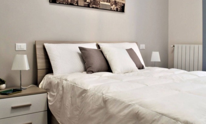 Lazzaretto Apartment | HomeLovers Bright and white house Porta Venezia Metro Station