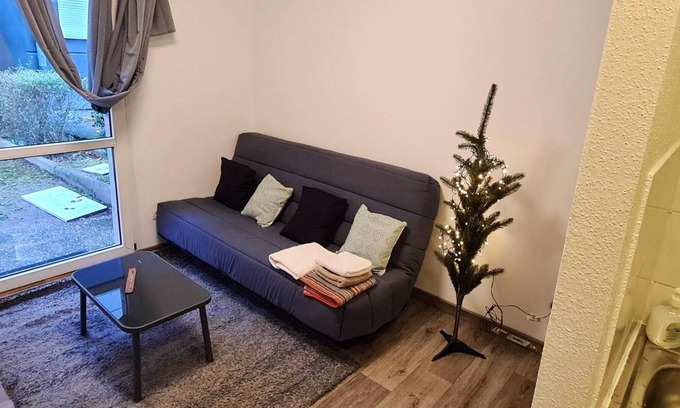 Canardiere Est Apartment | Homerez - Amazing studio for 2 ppl. with terrace at Strasbourg