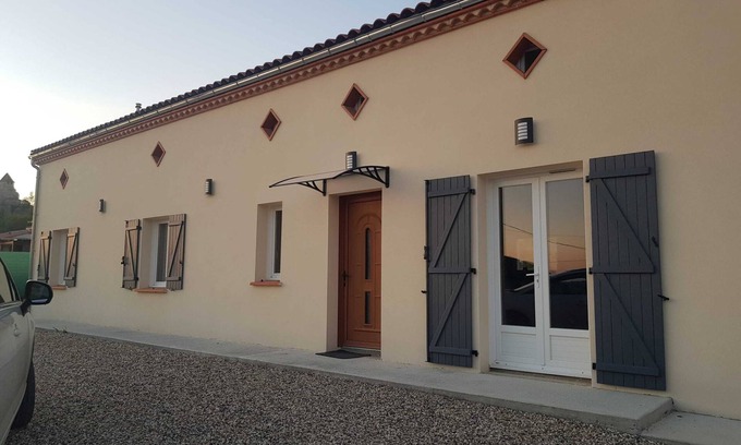 Clermont-Dessous Apartment | Homerez - Apartment in Clermont-Dessous