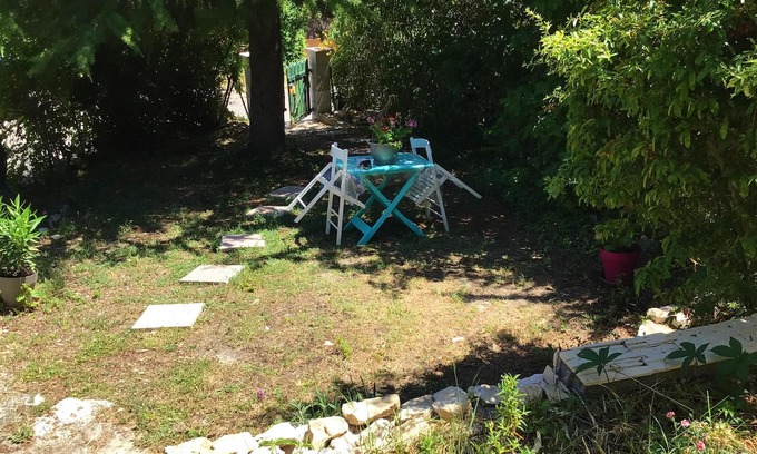 Vacheres House | Homerez - Beautiful house for 2 ppl. with garden and terrace at Vachères