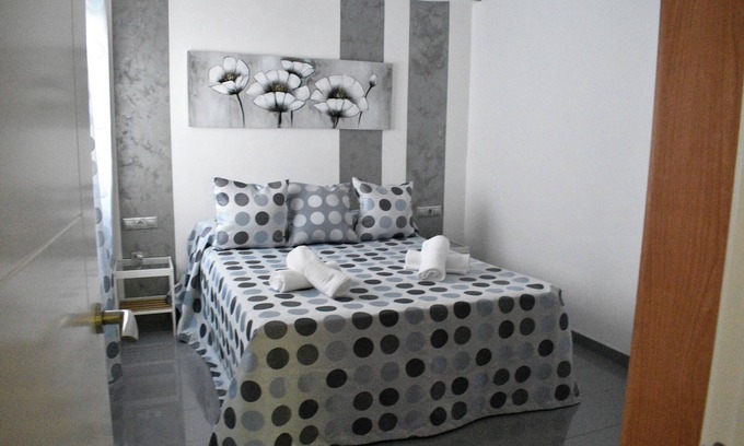 Distrito Noroeste Apartment | Homerez - Charming Apartment in Córdoba 76 m²