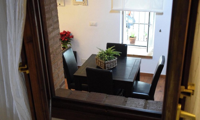 Penaflor Apartment | Homerez - Comfort Studio Peñaflor 75m² central heating