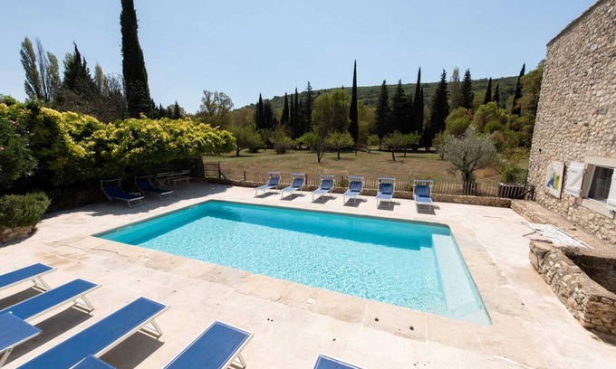 Valaurie Apartment | Homerez - Cosy studio in Valaurie with shared pool 40 m²