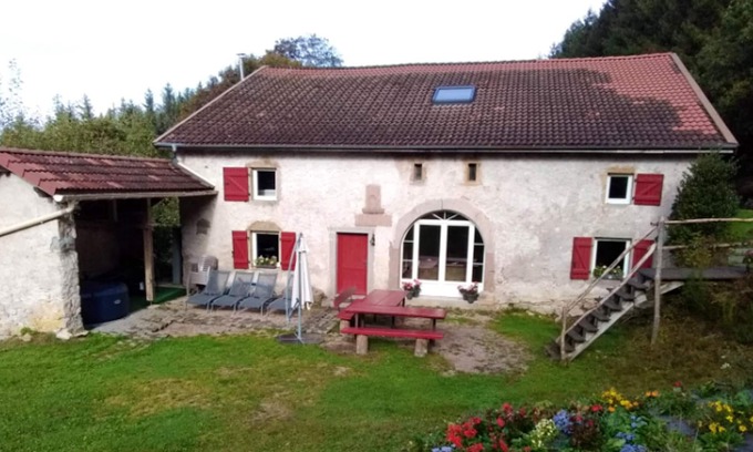 Arrentes-de-Corcieux House | Homerez - House for 15 ppl. with jacuzzi and terrace at Arrentès-de-corcieux