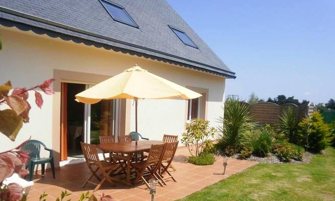 Plougrescant House | Homerez - House 400 m away from the beach for 8 ppl. with garden at Plougrescant