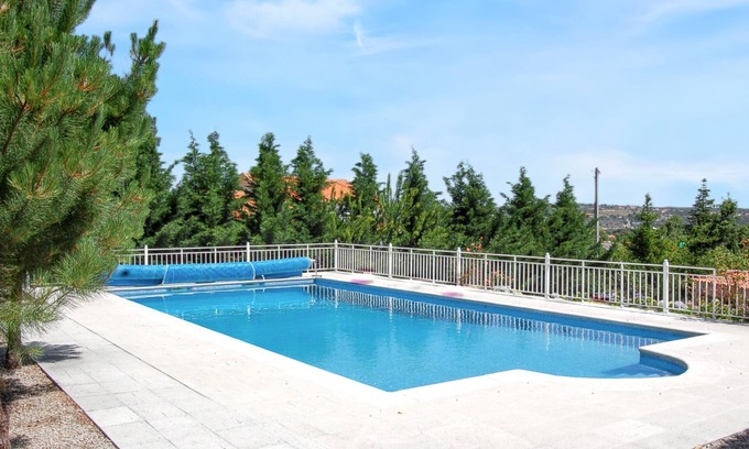 Guarda House | Homerez - House in Vila Fernando