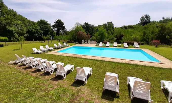 Montecarlo Apartment | Homerez - Nice appartement for 5 ppl. with shared pool at Montecarlo