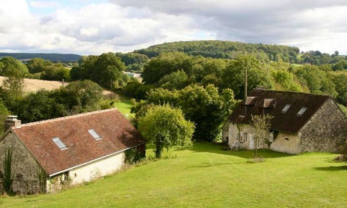 Colonard-Corubert House | Homerez - Nice property for 6 ppl. with terrace at Colonard-Corubert