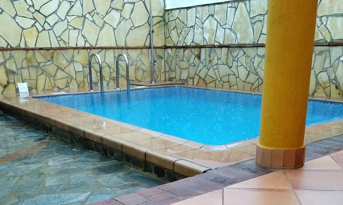 El Bosque House | Homerez - Spacious house for 4 ppl. with swimming-pool and terrace at El Bosque