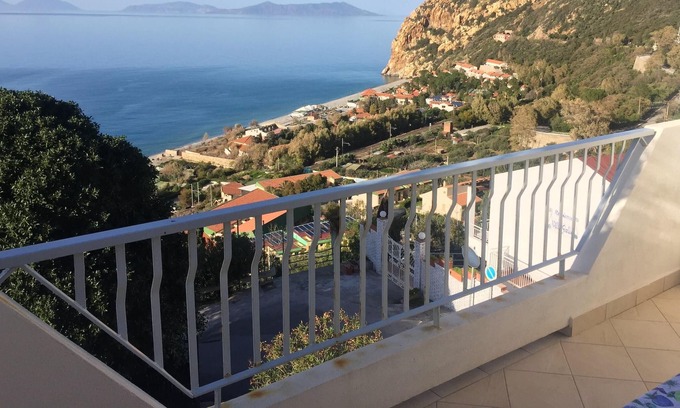Gioiosa Marea Apartment | Homerez - Studio 800 m away from the beach for 4 ppl. with balcony at Calava