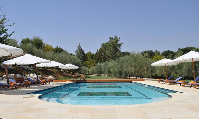 Mondavio Villa | Homerez - Villa for 16 ppl. with shared pool, jacuzzi and terrace at San Michele