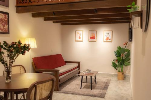 Hang Dao Apartment | Homestay 97 Hang Buom Old Quarter in Hoan Kiem