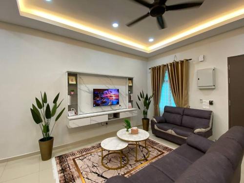 Ayer Panas House | Homestay in Ayer Molek Malacca