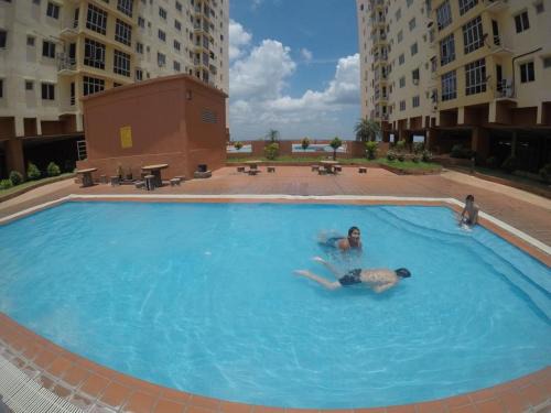 Bandar Kota Bharu Apartment | Homestay Kondo Mewah l/d kolam renang & playground di Kota Bharu