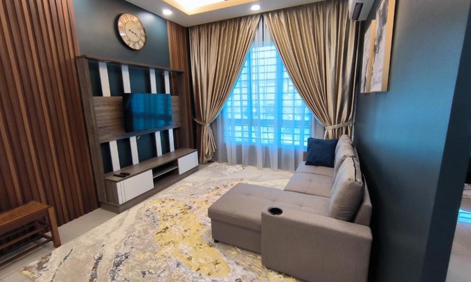 Kampung Gadong Jaya Apartment | Homestay Naufal Bandar Sri Sendayan Ground Floor