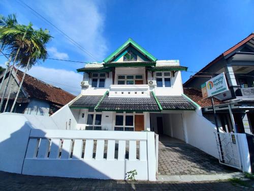 Yogyakarta House | Homestay Simply Homy Warungboto Dekat Gembiraloka