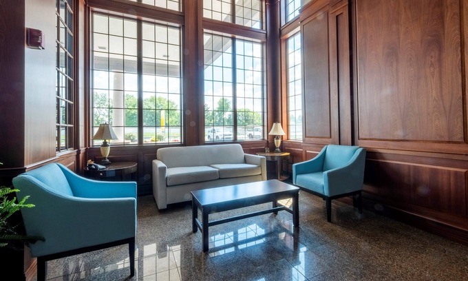 New Castle Hotel | HomeTowne Studios by Red Roof Wilmington - New Castle