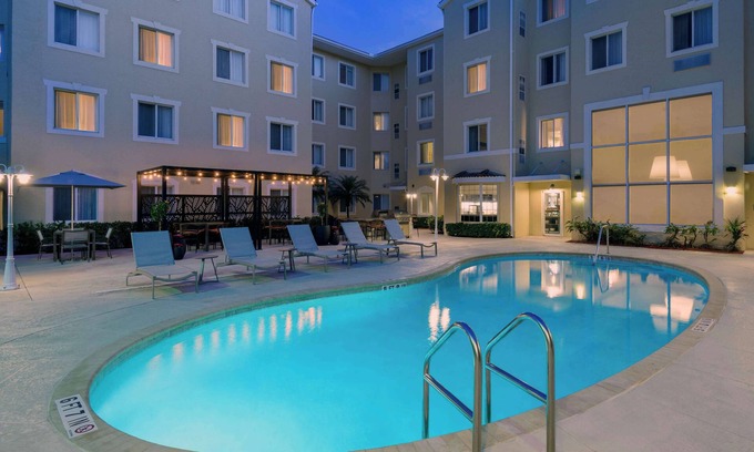 Bonita Springs Hotel | Homewood Suites by Hilton Bonita Springs