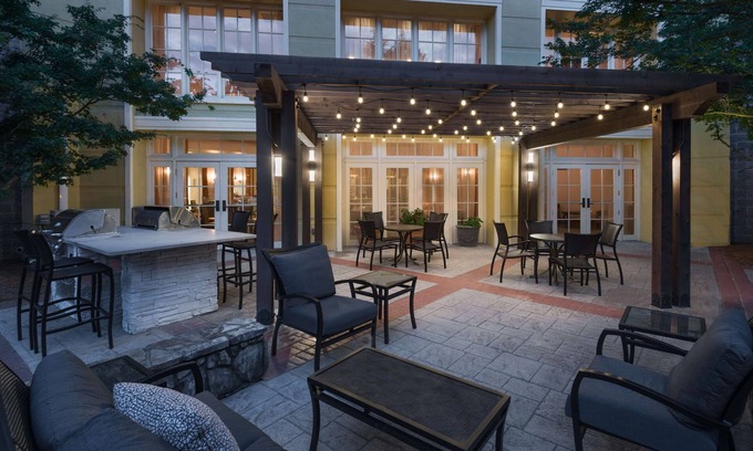 Crabtree Hotel | Homewood Suites by Hilton Raleigh - Crabtree Valley