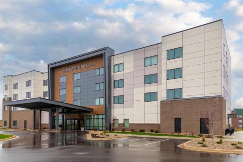 Holland Hotel | Homewood Suites By Hilton Holland