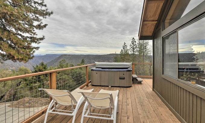 Colfax Apartment | Homey Colfax Getaway w/Private Hot Tub!