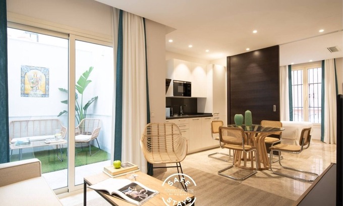 Encarnacion-Regina Apartment | Hommyhome Vera Cruz 002