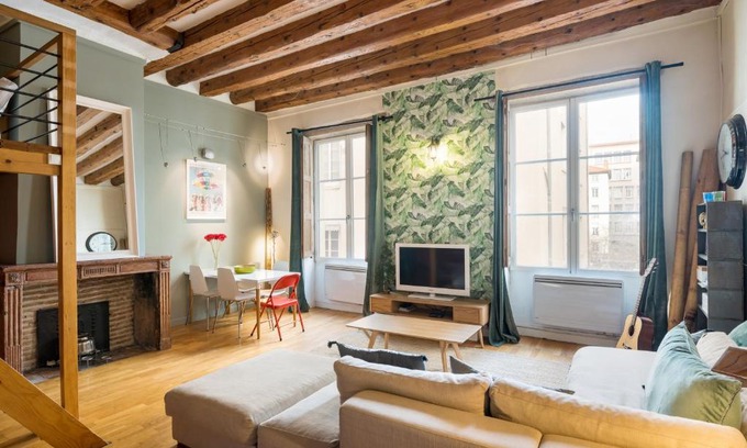 Bellecour - Hotel Dieu Apartment | Honorê - Suites Amboise