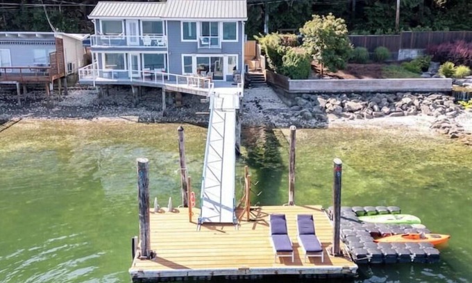Union House | Hood Canal Waterfront with Dock and Kayaks