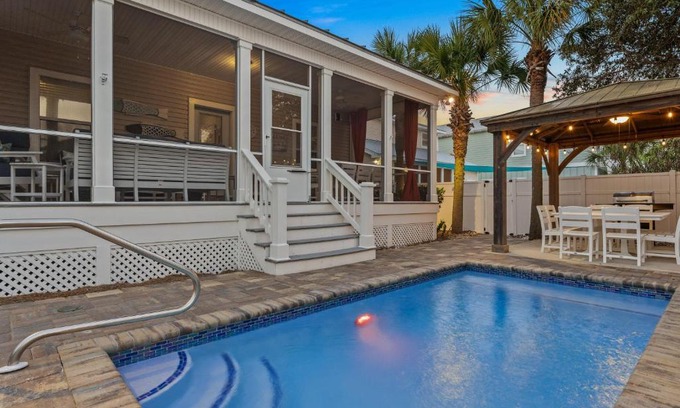 Crystal Beach House | Hook Wine and Sinker