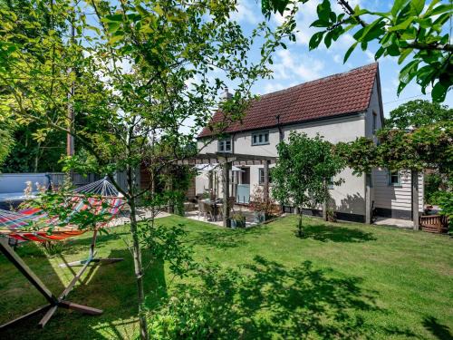 Beccles House | Hope Cottage